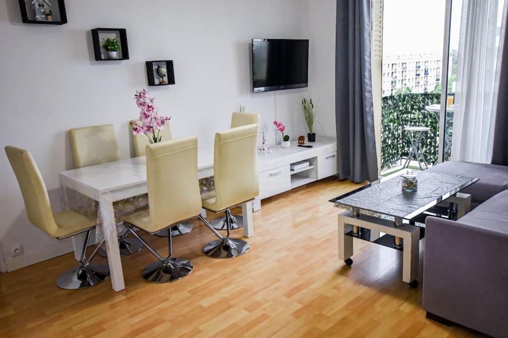 Appartement T3 Parking A 5 Minutes A Pied Du Stade Velodrome Marselha Exterior foto
